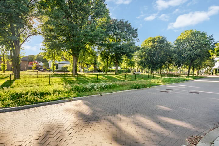 Foto 23 van Bernhardlaan 13