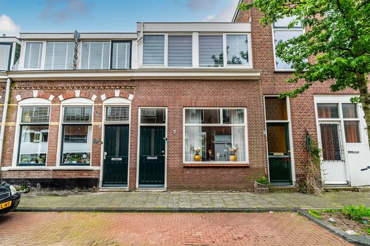 Bekijk foto 1 van Floresstraat 3