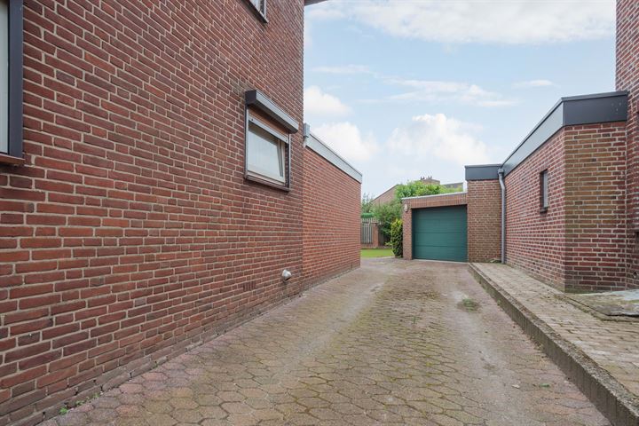 Bekijk foto 31 van Brugstraat 18