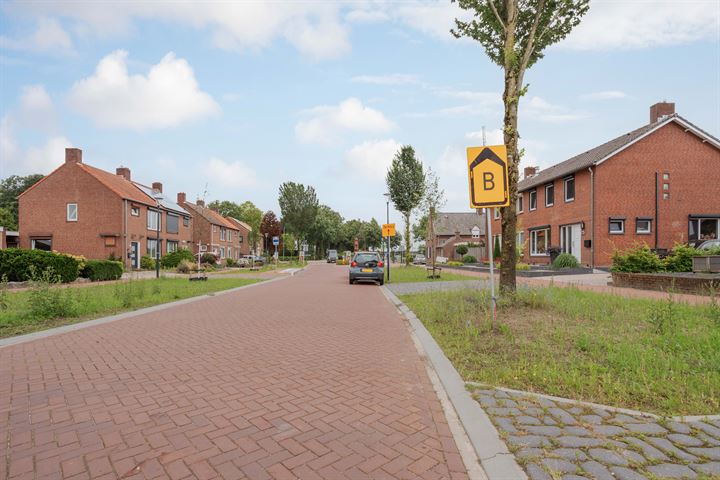 Bekijk foto 33 van Brugstraat 18