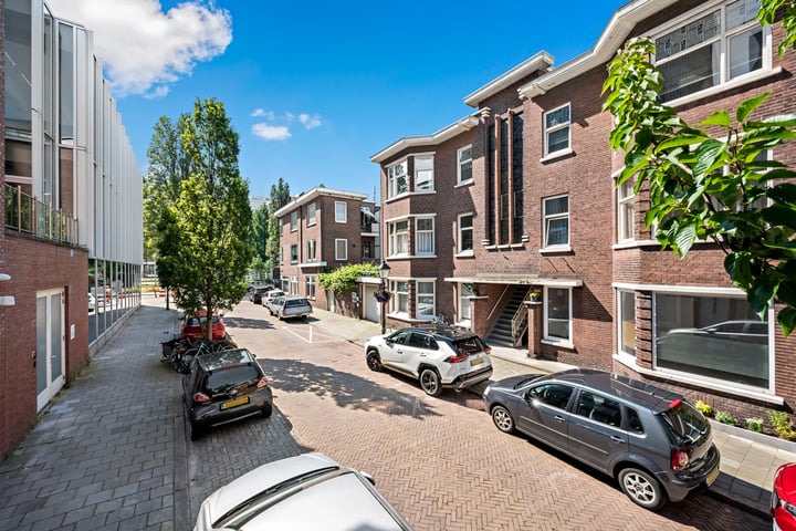 Bekijk foto 28 van Van den Boschstraat 303