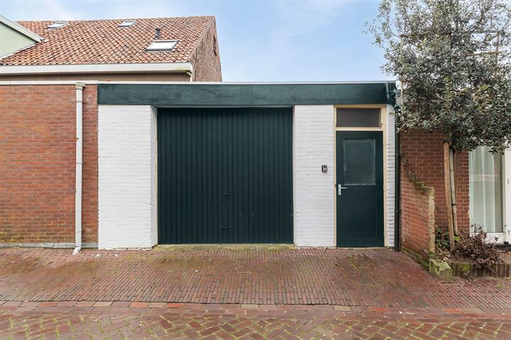 Bekijk foto 2 van Voorstraat 7