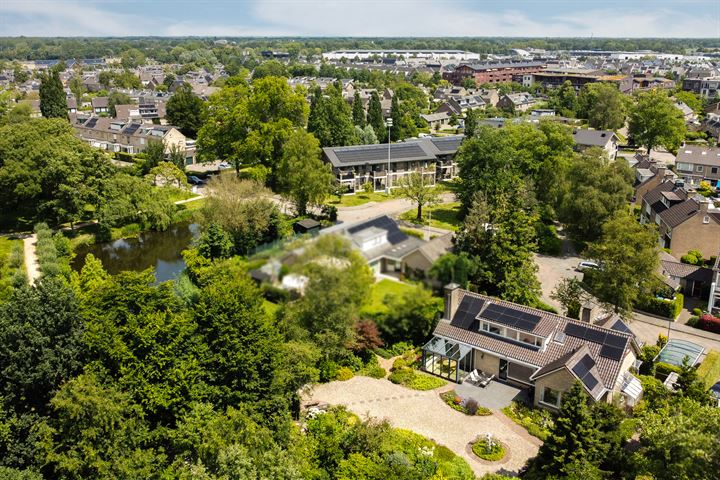 Bekijk foto 76 van Van Hardenbroeklaan 25