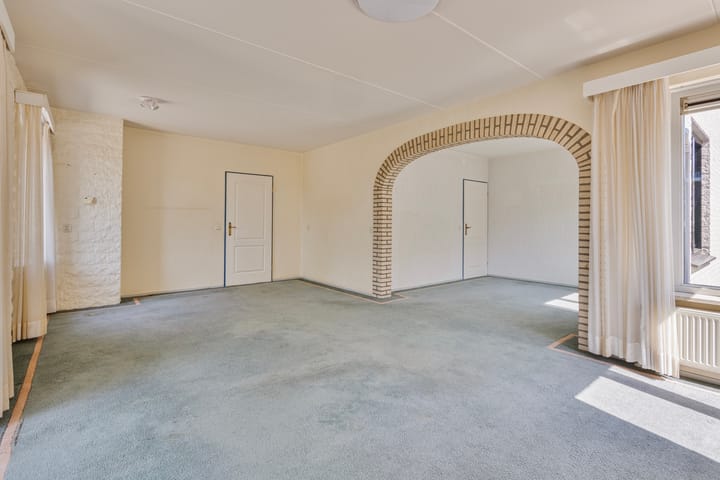 Photo 12 of Eikenlaan 6