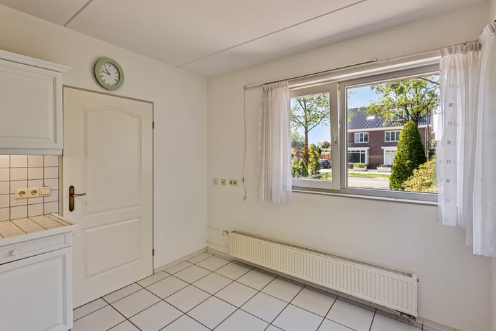 Photo 17 of Eikenlaan 6