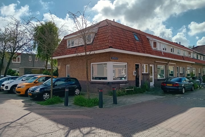 Bekijk foto 1 van Lijsterbesstraat 28