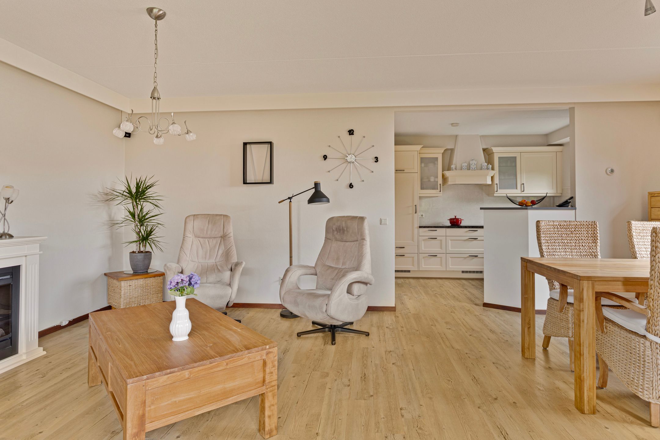 Photo 6 of Abeelstraat 133