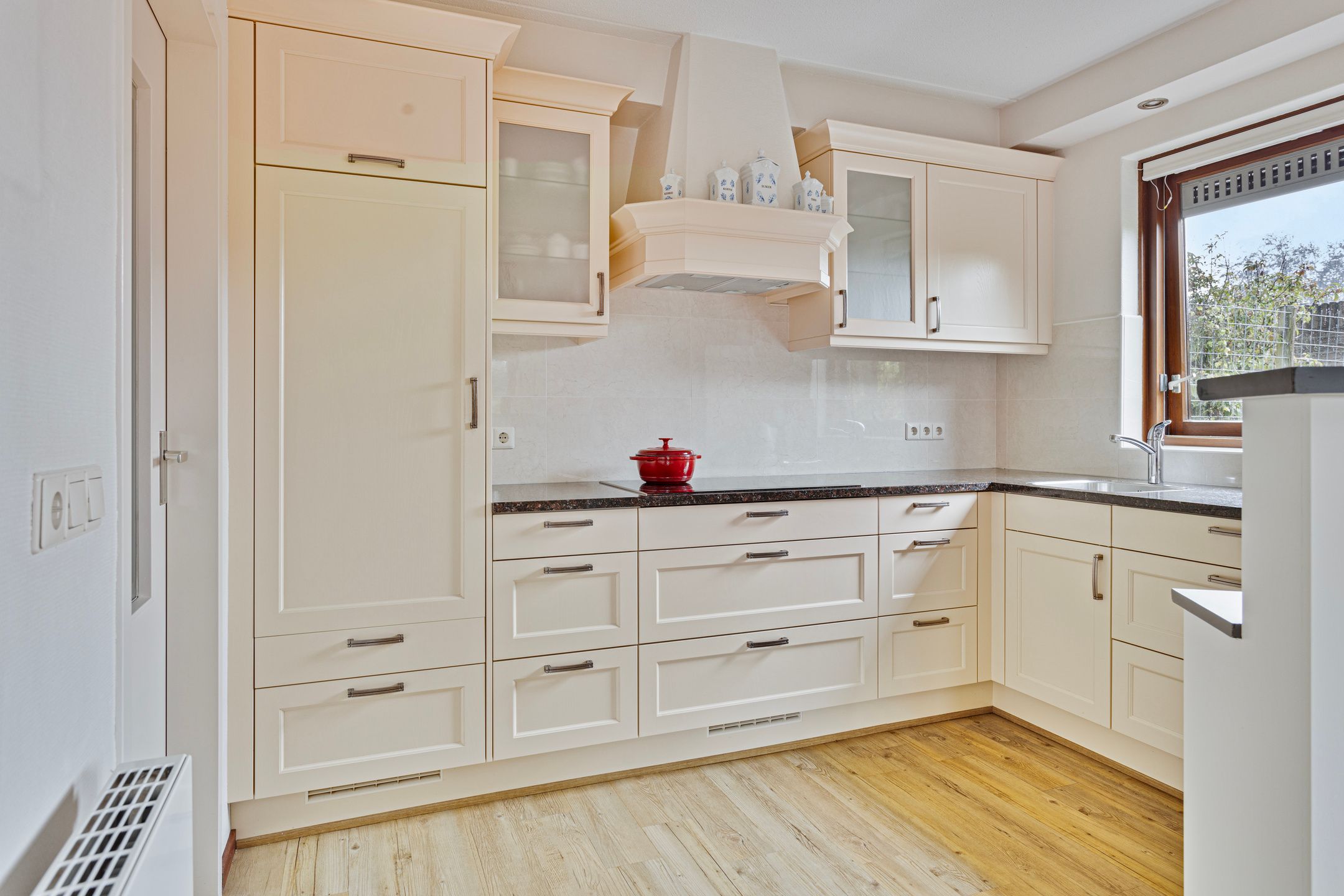 Photo 9 of Abeelstraat 133