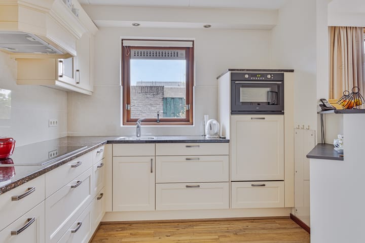 Foto 10 van Abeelstraat 133