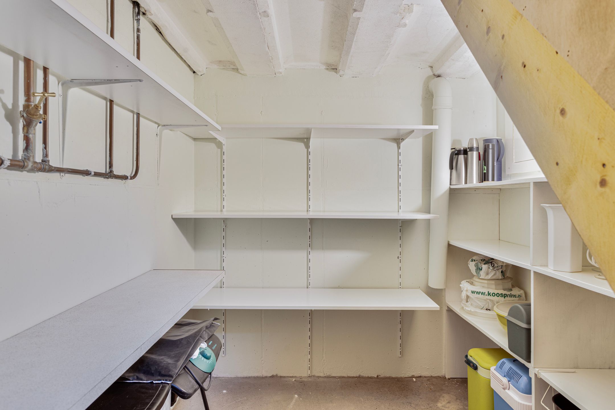 Photo 12 of Abeelstraat 133