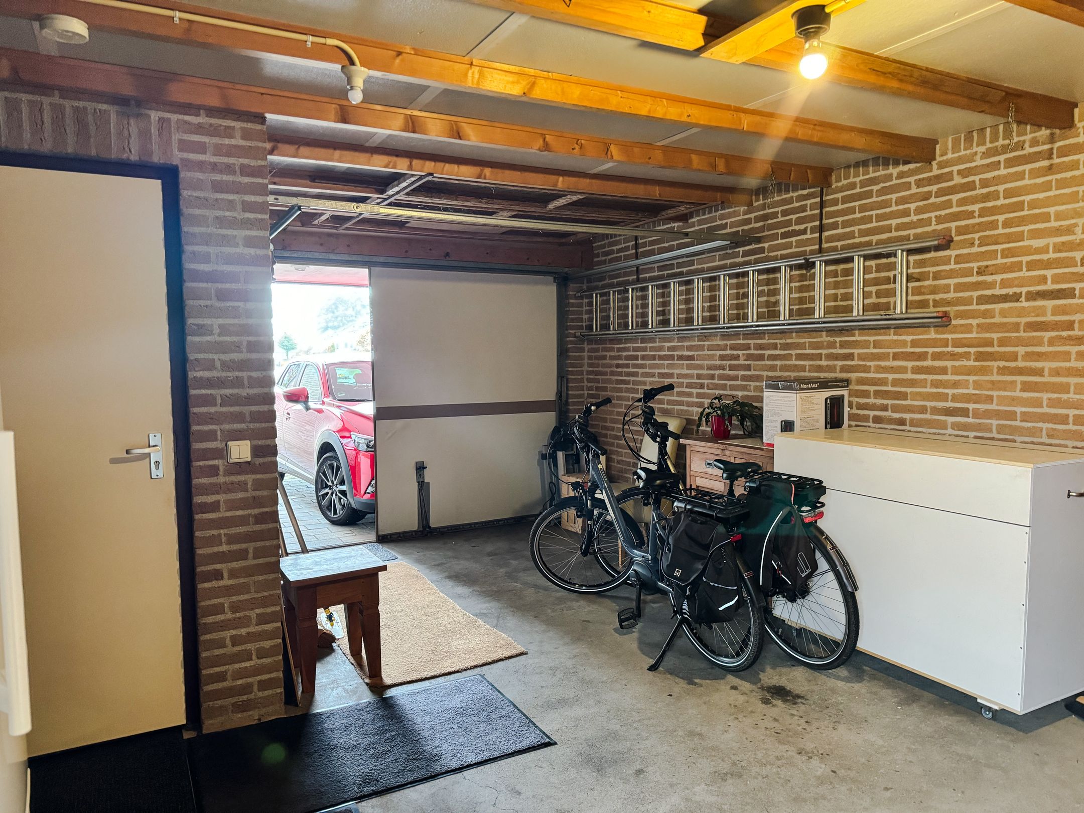 Photo 21 of Abeelstraat 133