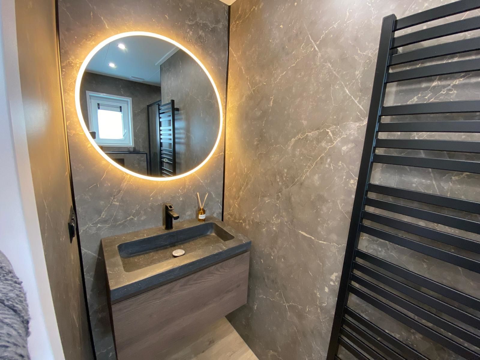 Foto 18 van Vredenseweg 184