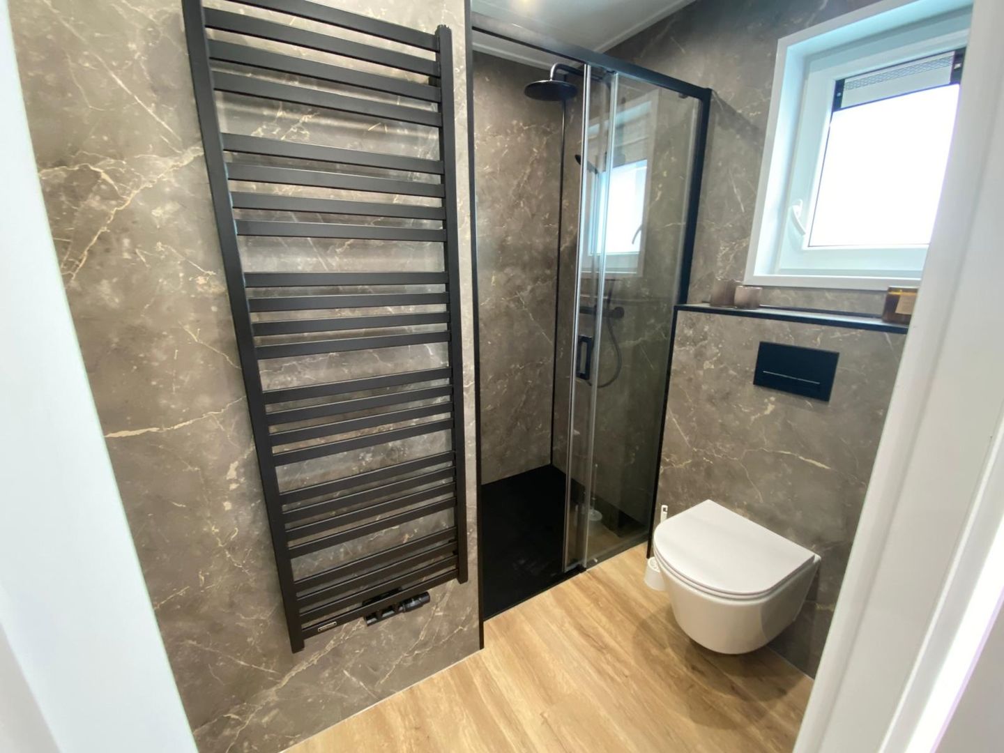 Foto 19 van Vredenseweg 184