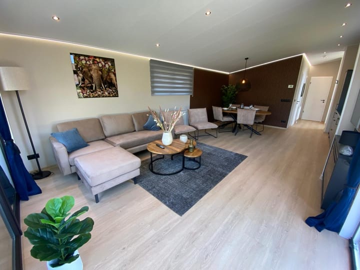 Foto 4 van Vredenseweg 186