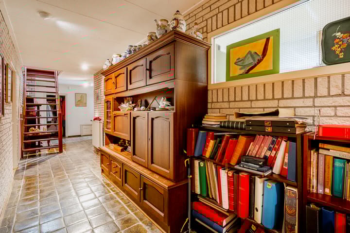 Photo 20 of De Brandt 4