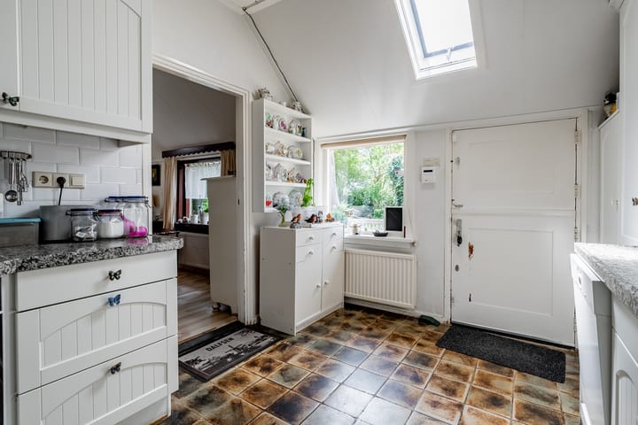 Photo 24 of De Brandt 4