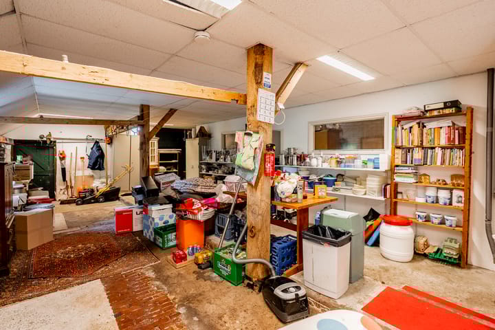 Photo 35 of De Brandt 4