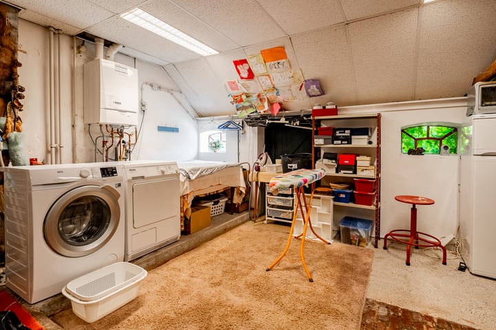 Photo 36 of De Brandt 4