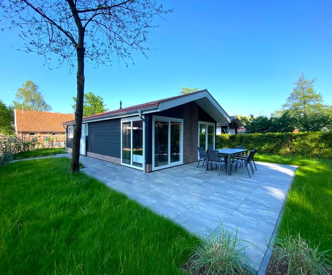 Foto 2 van Vredenseweg 188