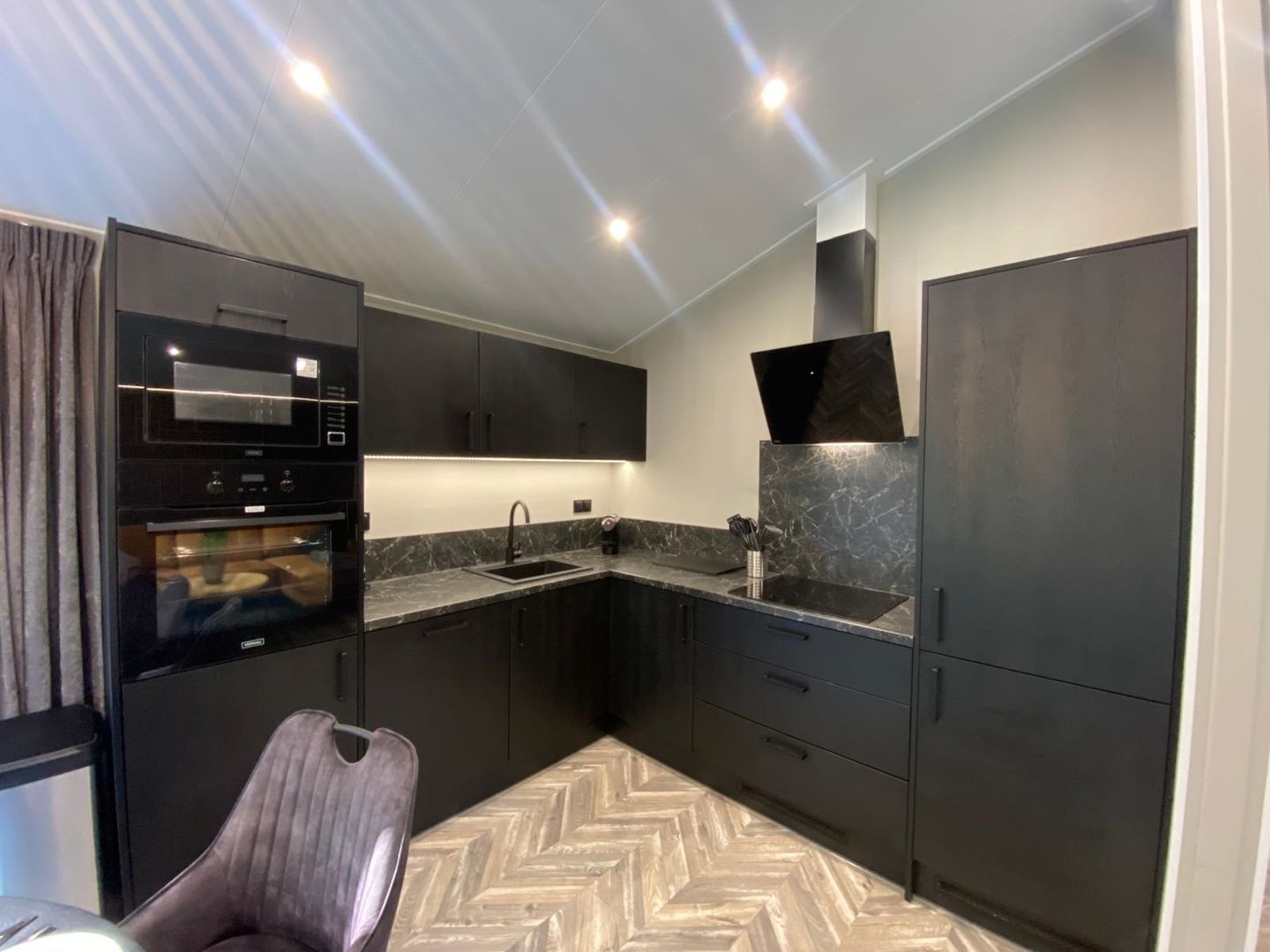 Foto 14 van Vredenseweg 188