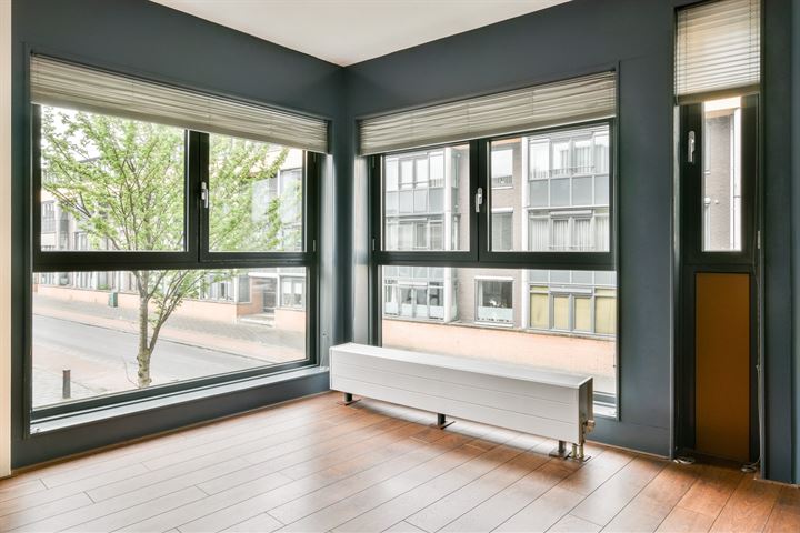 Bekijk foto 12 van Naarderstraat 29-E