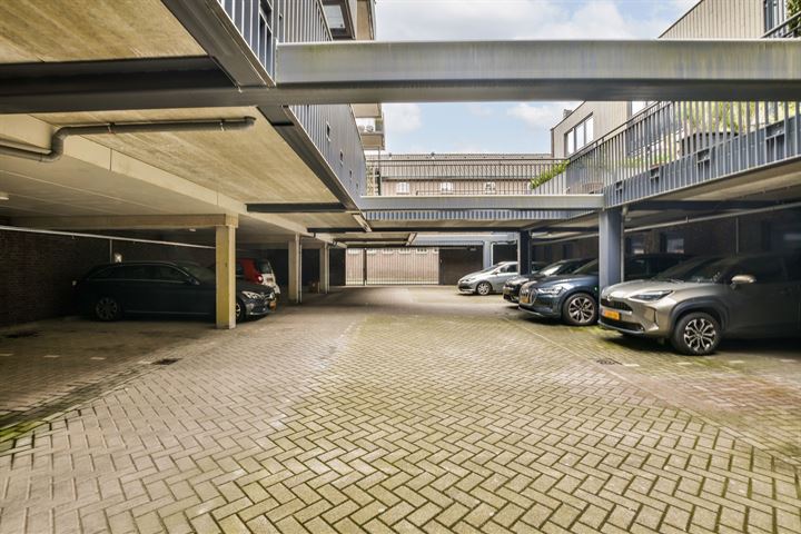 Bekijk foto 27 van Naarderstraat 29-E