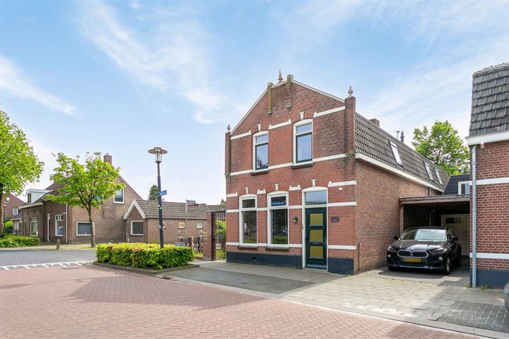 Bekijk foto 2 van Ridderstraat 1