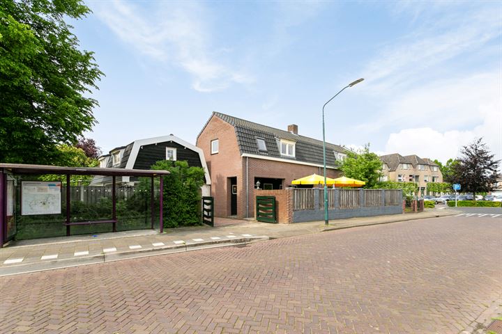 View photo 4 of Ridderstraat 1