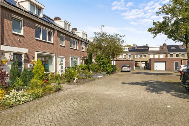 Bekijk foto 35 van Kogelsmortel 41