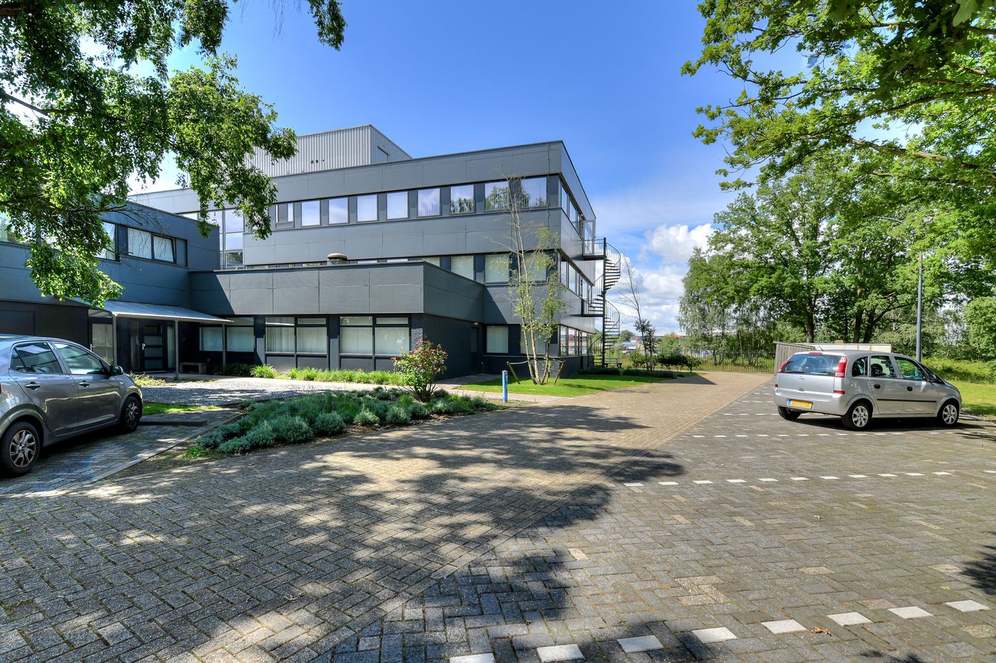 Bekijk foto 2 van Lijndonk 4