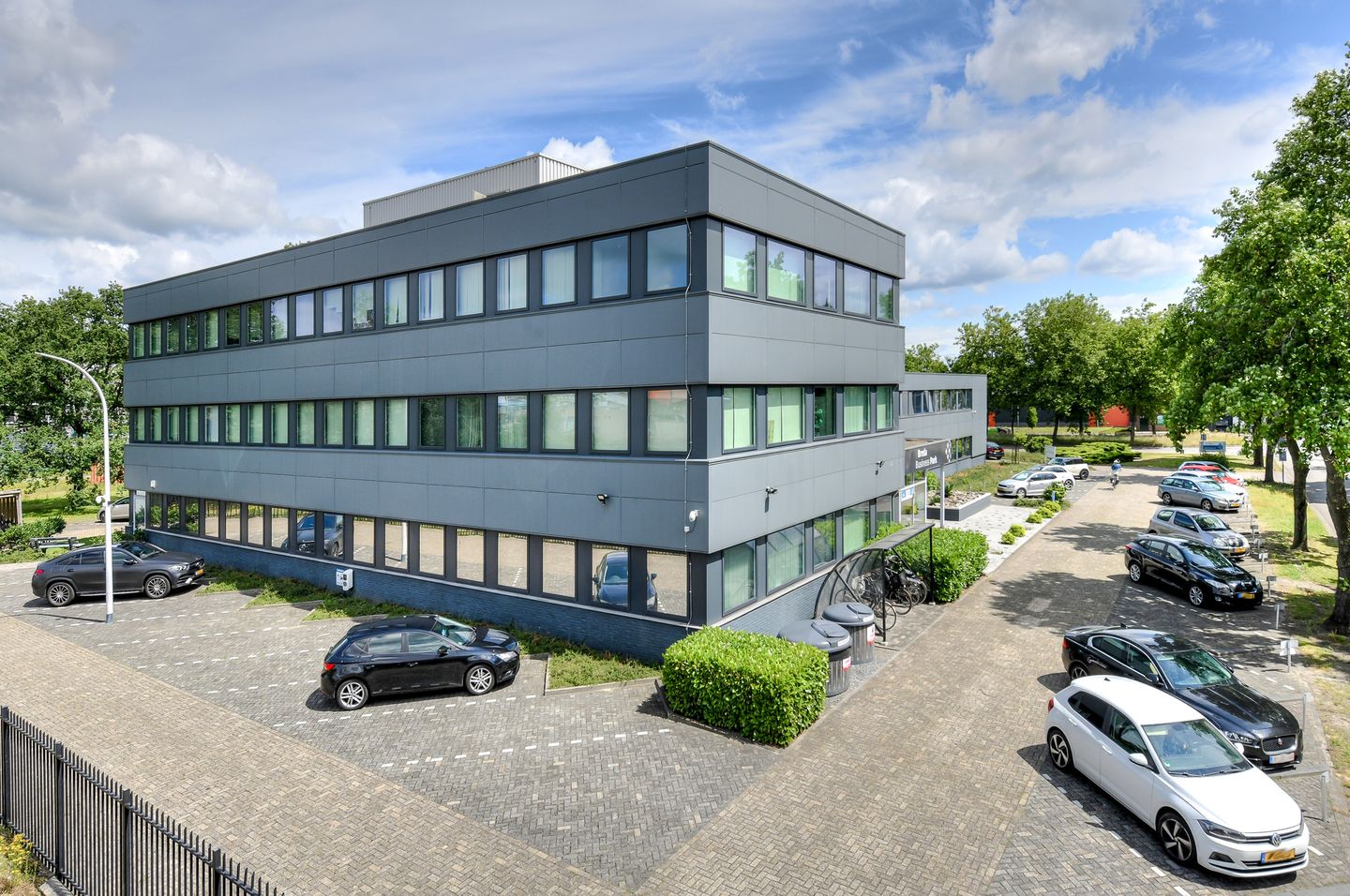 Bekijk foto 4 van Lijndonk 4