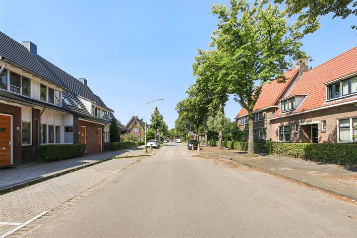 View photo 2 of Willem Marisstraat 16