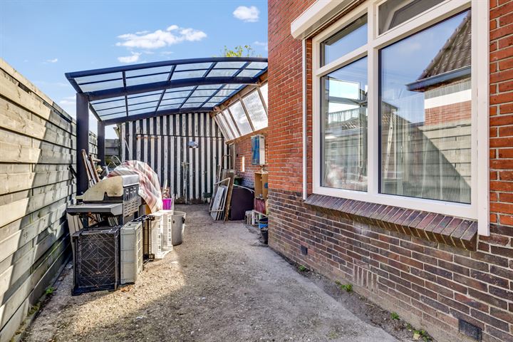 Bekijk foto 32 van Bergsmastraat 22