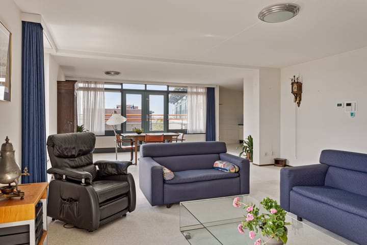 Foto 15 van Bremenstraat 143