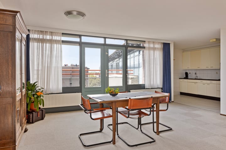 Foto 18 van Bremenstraat 143