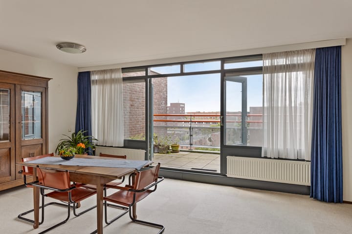 Foto 19 van Bremenstraat 143