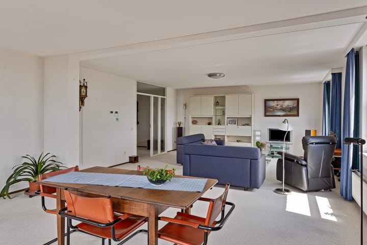 Foto 20 van Bremenstraat 143