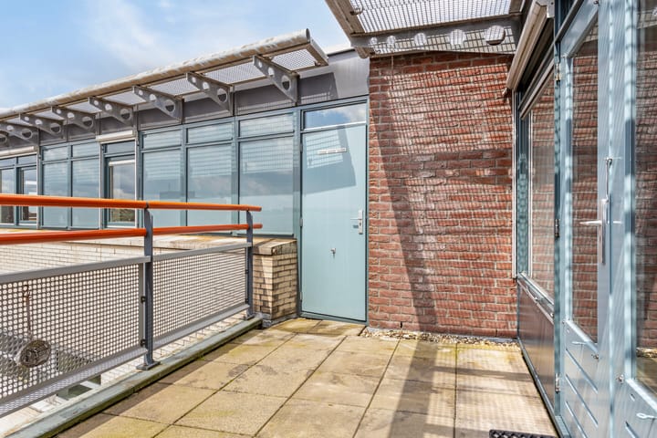 Foto 23 van Bremenstraat 143