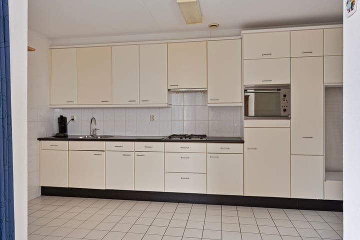 Foto 27 van Bremenstraat 143