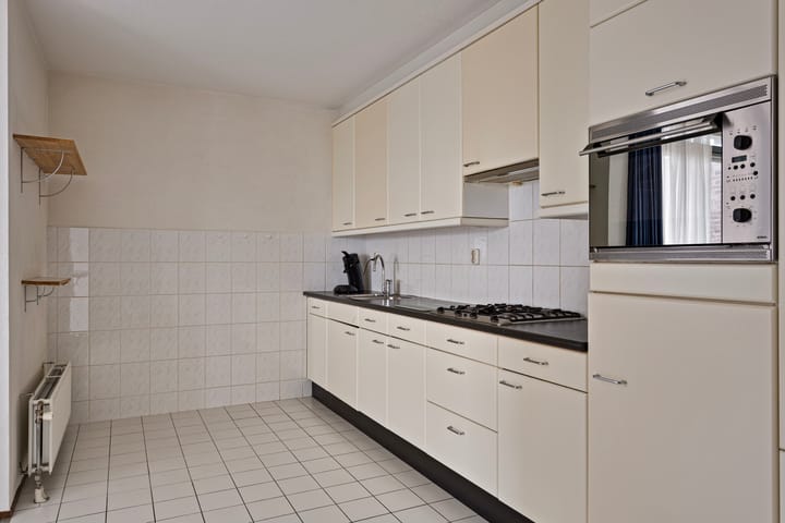 Foto 28 van Bremenstraat 143