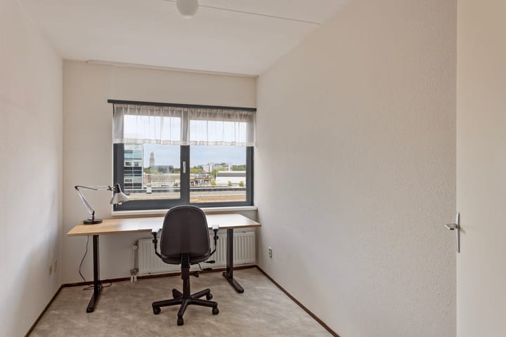 Foto 32 van Bremenstraat 143