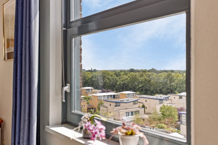 Foto 36 van Bremenstraat 143