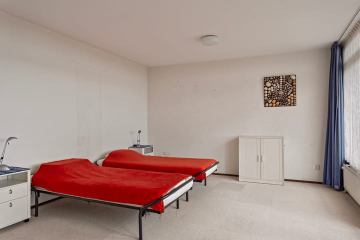 Foto 39 van Bremenstraat 143