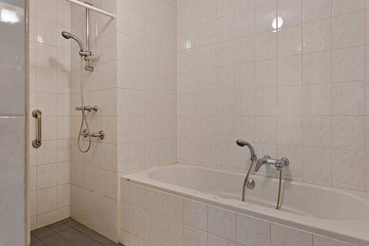 Foto 47 van Bremenstraat 143