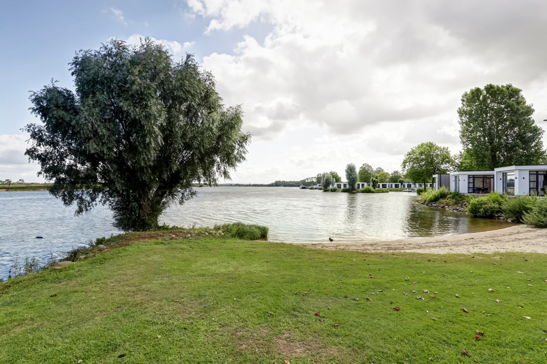 Foto 21 van Rijnbandijk 36 - 37