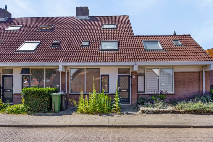 Bekijk foto 2 van Herkenboschstraat 26