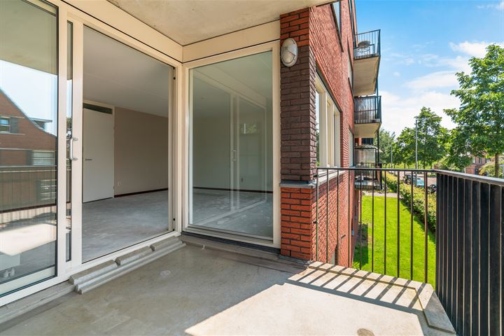 Bekijk foto 17 van Bergermeerstraat 67