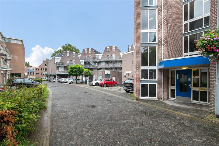 Bekijk foto 11 van Weteringdwarsstraat 8