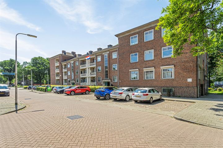 Bekijk foto 1 van Nassaustraat 151