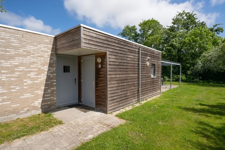 Photo 2 of Schumakersweg 31